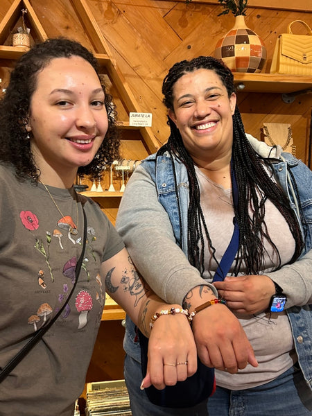 Friday, November 22nd or December 6th, 6-8:30pm :: I Heart TS, Moments & Making Friendship Bracelets