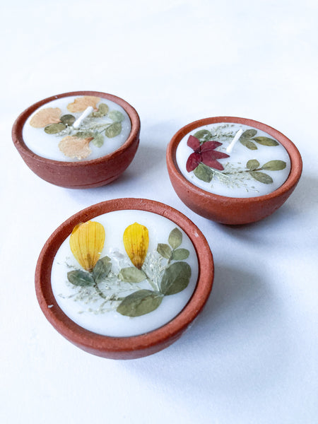Set of 3 Round Terracotta Cup Pressed Flower Candle