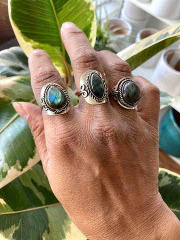 Gaby Labradorite Stone Ring