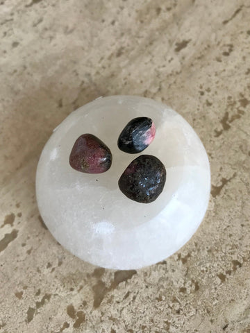 Rhodonite Crystal Stone